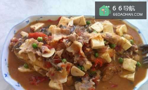 三道鳞怎样做——家常版 得莫利炖鱼