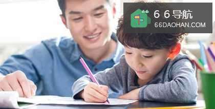 如何安排孩子的书桌?