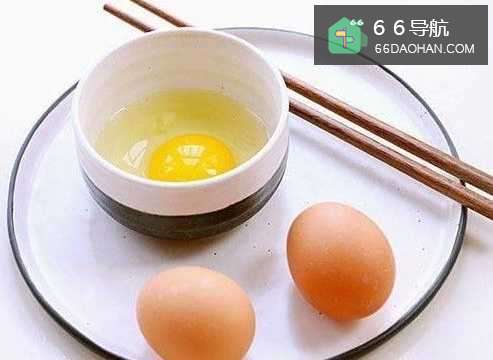 没有一滴油的炒蛋,还超级鲜嫩,怎么做到的?