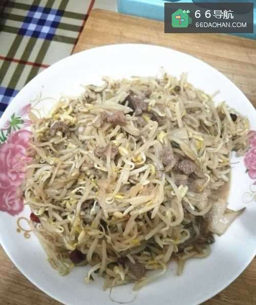 豆芽炒肉(美味家常菜)