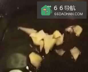 在家自制蟹黄炒饭怎么做?