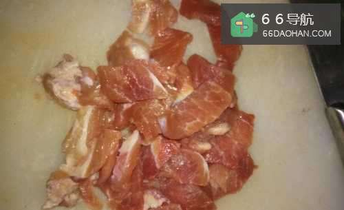 美味简易好吃的瘦肉炒蒜苔