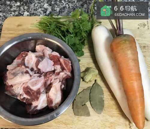 怎样做出家常菜系列之牛骨萝卜汤