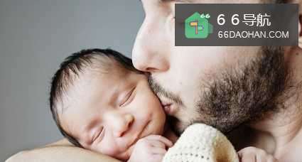 父亲应该如果照顾自己的新生儿?