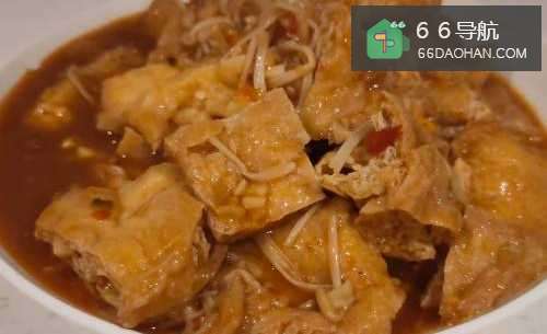 油豆腐炒金针菇,好吃下饭还容易做