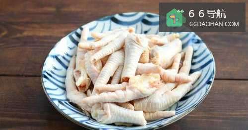 【红烧鸡爪】简单做法