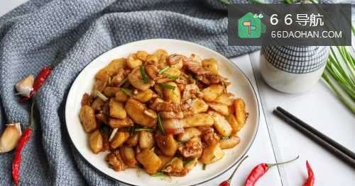 美味有营养的荸荠炒五花肉