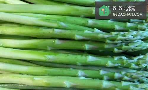 怎样做出家常菜系列之蒜油拌芦笋