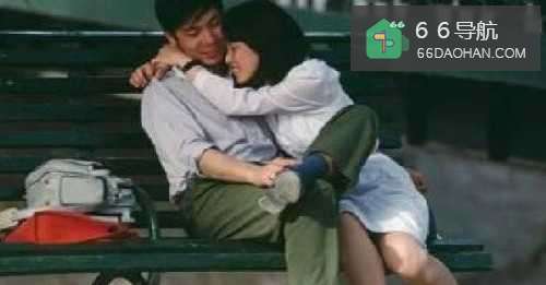 如何知道一个女孩喜欢上了你