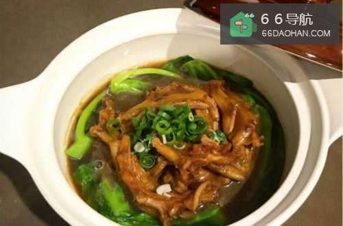 营养砂锅鸭掌煲