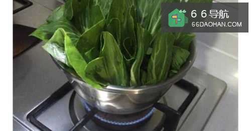 虾仁猪心爆炒加蒜