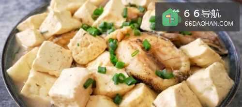 清炖鱼块和豆腐的做法