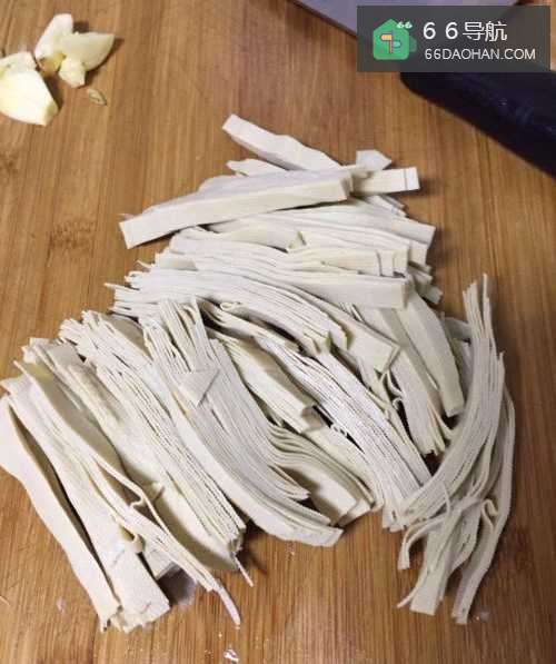 如何做好吃的家常菜~芹菜炒豆皮