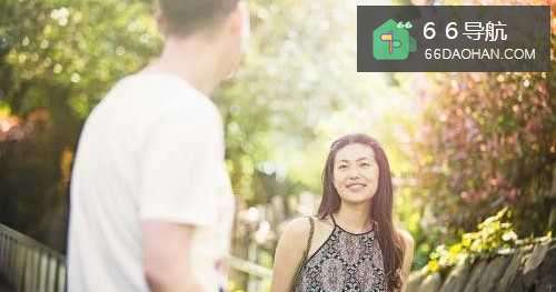 如何判断男生不喜欢和女生聊天?