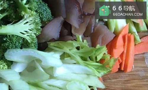 怎样做出家常菜系列之凉拌时蔬