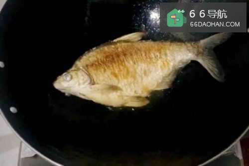 蒜香鳊鱼在家怎么做呢?