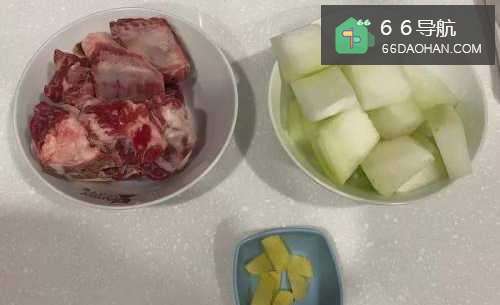 如何做出家常菜系列之冬瓜排骨汤