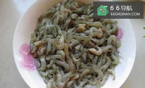 【韭菜炒湖虾】简单做法