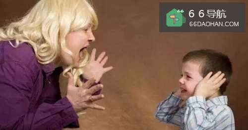 如何防止自己吼孩子?