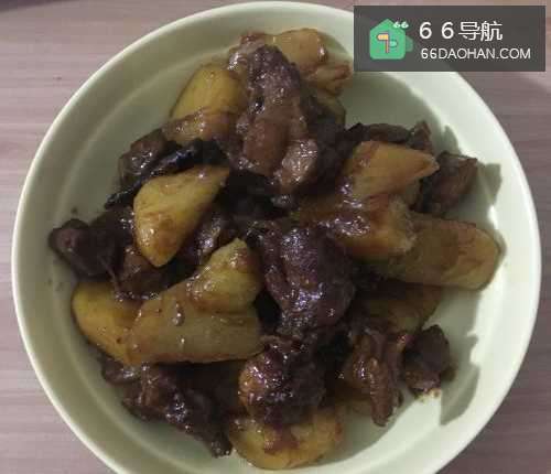 土豆焖鸭怎么做简单好吃?