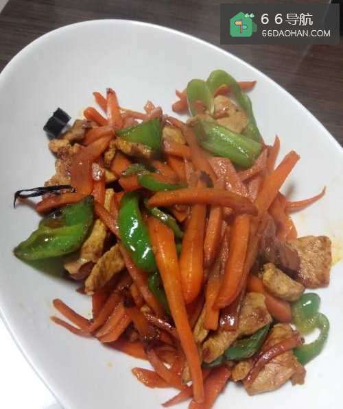 辣椒胡萝卜炒肉——易上手的家常菜!