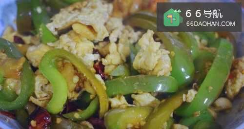 青椒炒鸡蛋怎么做好吃 青椒炒蛋的家常做法