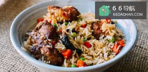 好吃的排骨焖饭秘制做法