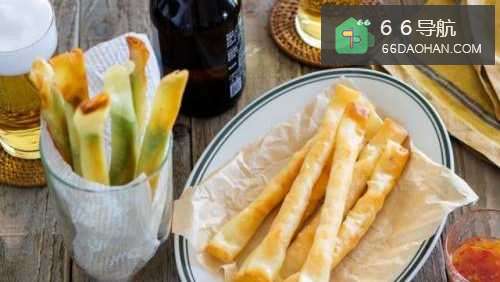 如何制作美味的虾棒春卷