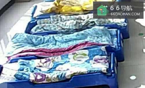 如何教孩子叠被子