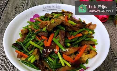 腊肉炒蒜苔的家常做法