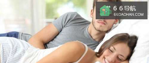 喜欢的女孩对自己爱搭不理怎么办