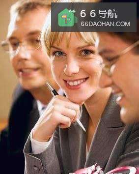 职场中掌握“微笑技巧”