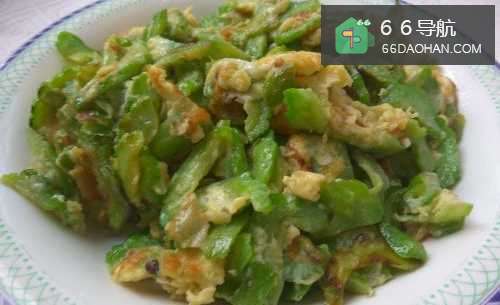 鸡蛋爆炒青椒苦瓜