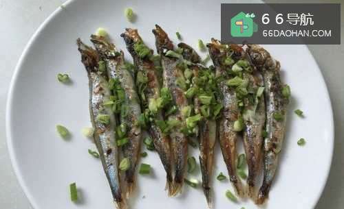 香煎多春鱼的做法——多春鱼怎么做好吃？