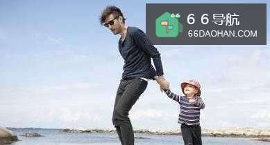在孩子的成长中爸爸要做些什么