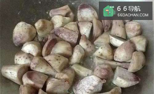 怎样处理出家常菜系列之芋头粉丝汤
