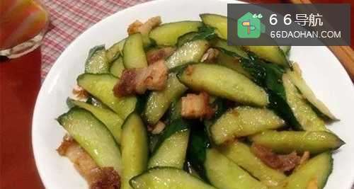 姜哥私房菜——叉烧肉炒黄瓜