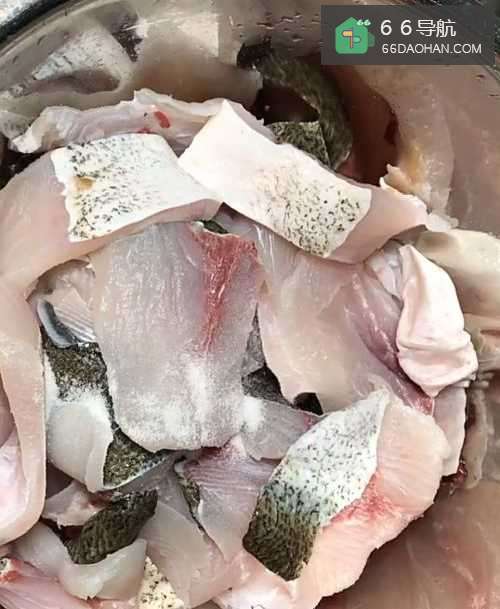 在家怎么做酸辣爽口的酸菜鱼