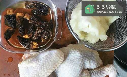 怎样做出家常菜系列之羊肚菌鱼肚焖鸡块