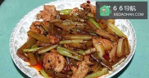 芹菜炒五花肉的家常做法