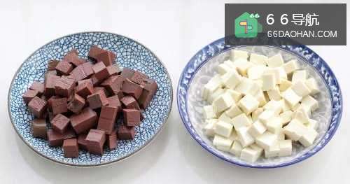 【鸭血炖豆腐】简单做法