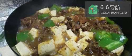排骨炖豆腐怎么做好吃?