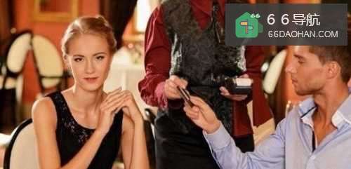 和女生约会怎么买单?女生比你有钱怎么办?