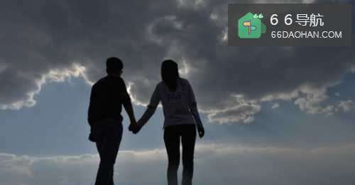 面对婚变后的女人,他的做法让女人泪流满面!