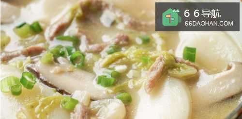 怎么做白菜肉丝年糕汤