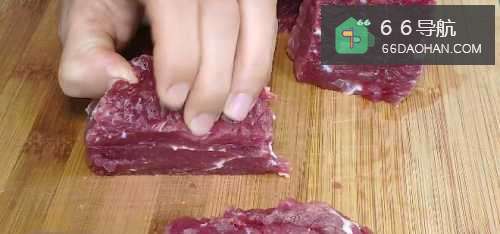 小炒黄牛肉，超级简单的下饭菜，巨好吃