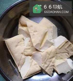 白豆干烧蹄膀肉