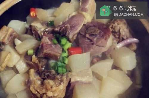 板鸭炖萝卜的做法