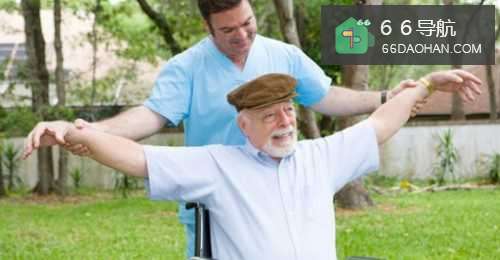 家中老人不小心摔倒,又不肯去医院怎么办?