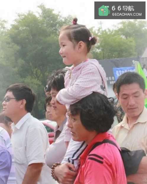 解决孩子出门不走路总让抱着的几个小方法